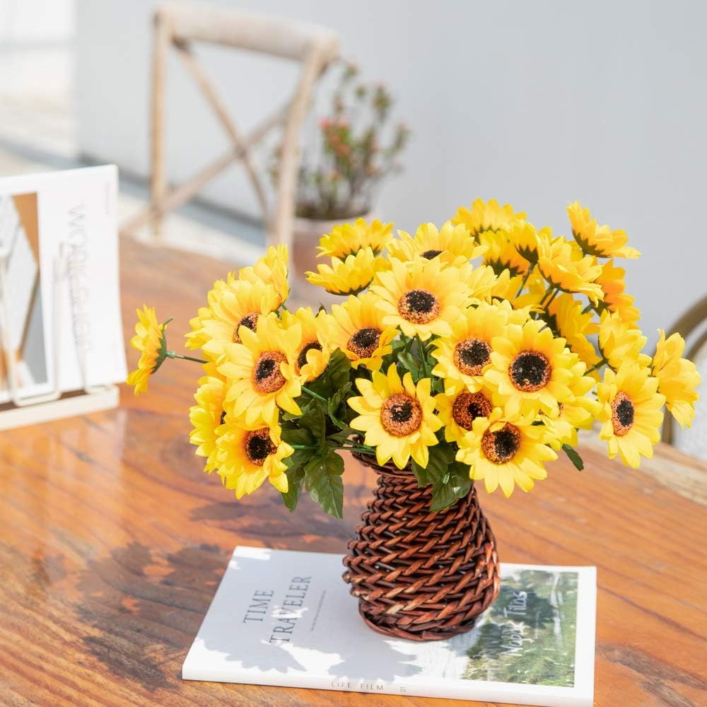 Velener Artificial Silk Sunflower with Rattan Vase Daisy Arrangement, 6 Bunches, 42 Flowers & Stems, Sunflower Bouquet, Handmade Willow, Fake Flowers in Vase for Home Decor